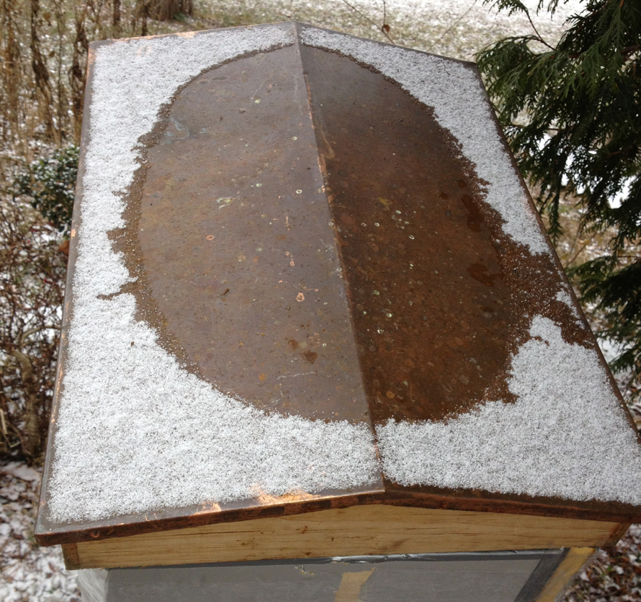 Melted roof snow_9114